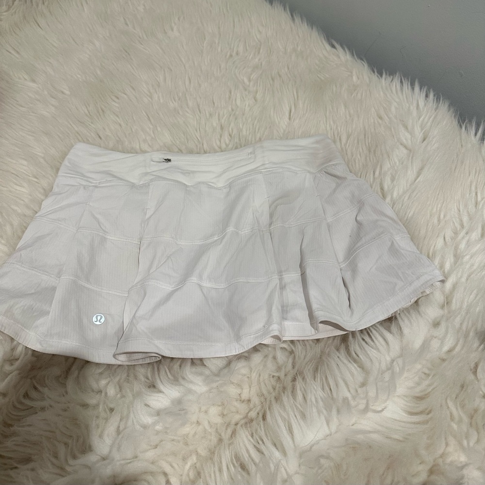 Lululemon white tennis skirt